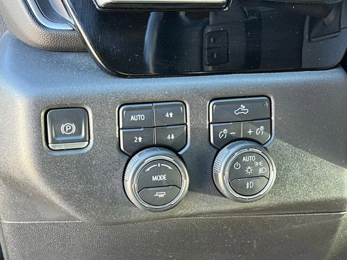 Used 2023 Chevrolet Silverado 1500 LT Trail Boss w/ Protection Package image 25