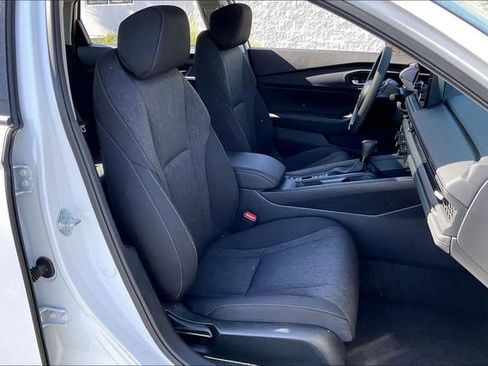 Used 2025 Honda Accord SE image 6