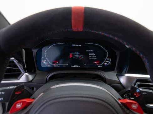 Used 2023 BMW M4 CSL image 11