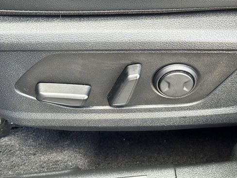 Used 2025 Kia Sportage SX AWD/4WD image 16