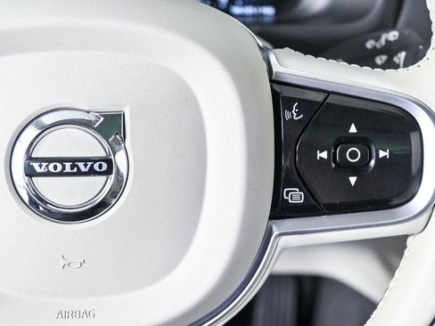 Certified 2022 Volvo XC90 T6 Inscription AWD/4WD image 13