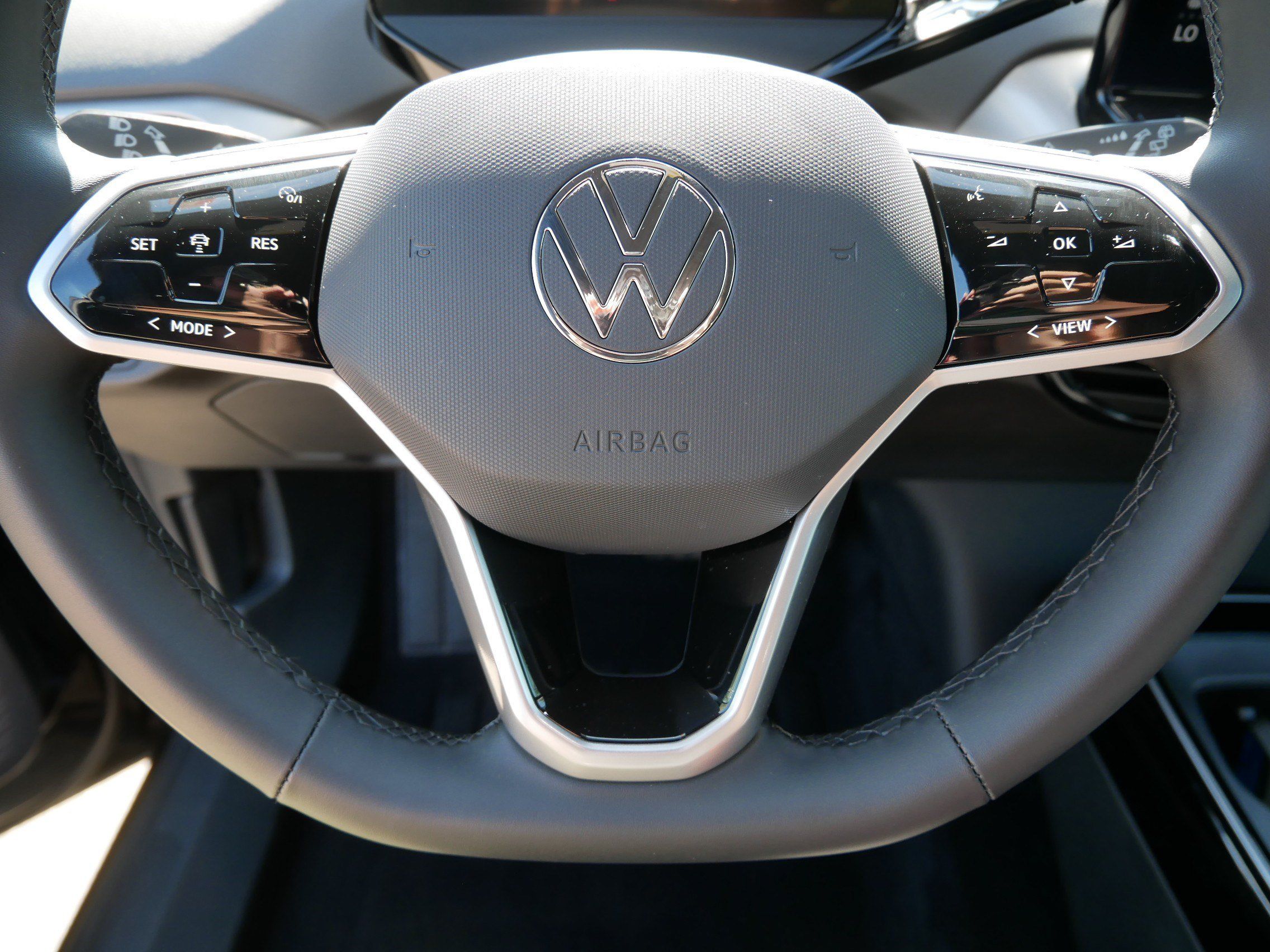 Certified 2023 Volkswagen ID.4 Pro S Plus AWD/4WD image 25
