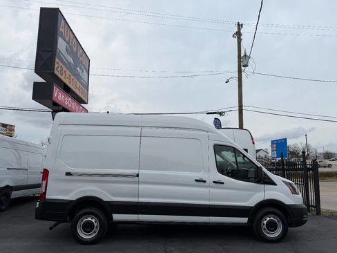 Used 2023 Ford Transit 250 148 High Roof image 3