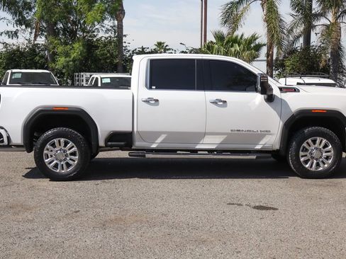 Used 2020 GMC Sierra 2500 Denali w/ Denali Ultimate Package image 9
