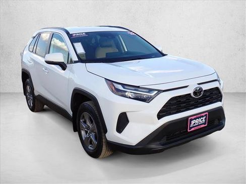 Used 2024 Toyota RAV4 XLE w/ Weather Package AWD/4WD image 6