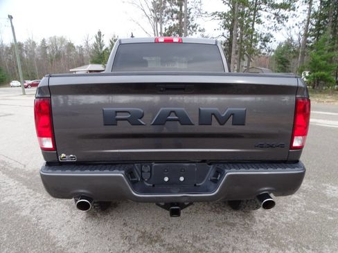 Used 2020 RAM 1500 4x4 Crew Cab w/ Night Edition w/ Wheel & Sound Group image 7