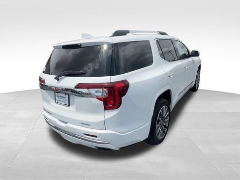 Used 2023 GMC Acadia Denali w/ Denali Ultimate Package AWD/4WD image 8