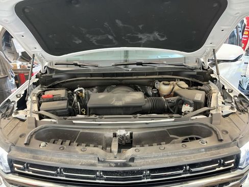 Used 2021 Chevrolet Suburban RST w/ Rear Media and Nav Package RWD image 34