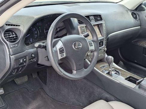 Used 2011 Lexus IS 350C w/ Luxury Pkg RWD image 16