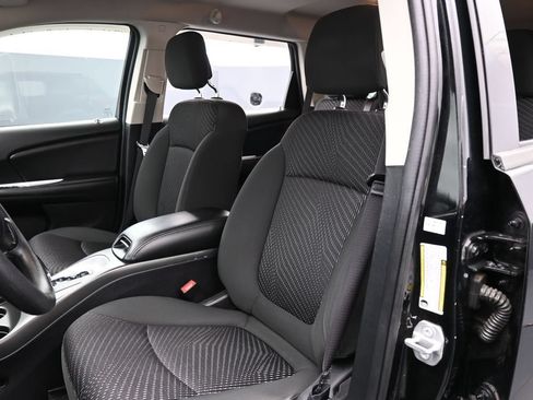 Used 2017 Dodge Journey SE FWD image 21