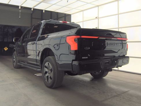 Used 2023 Ford F150 Lightning Lariat image 8