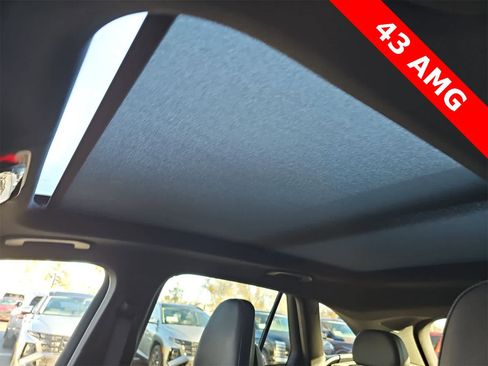 Used 2024 Mercedes-Benz GLC 43 AMG 4MATIC image 27