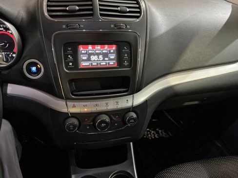 Used 2013 Dodge Journey SXT w/ Popular Equipment Group FWD image 21