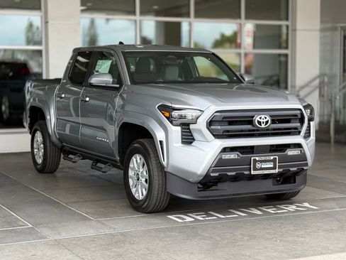 New 2025 Toyota Tacoma SR5 image 6