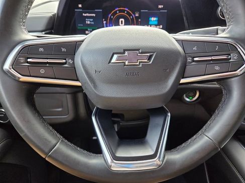 Certified 2025 Chevrolet Suburban Z71 image 35