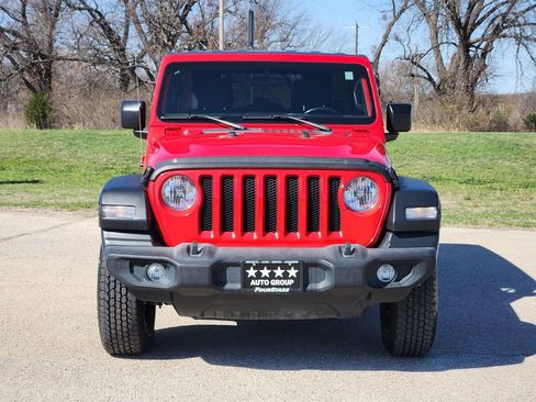 Used 2020 Jeep Wrangler Unlimited Sport S image 2