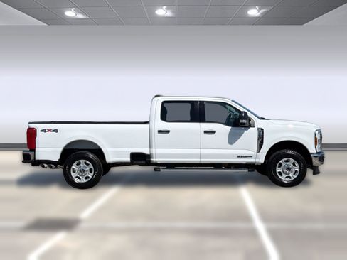 Certified 2025 Ford F250 XLT image 7