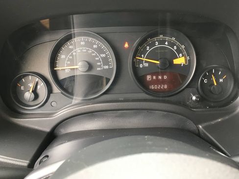 Used 2016 Jeep Patriot Sport w/ Power Value Group AWD/4WD image 2