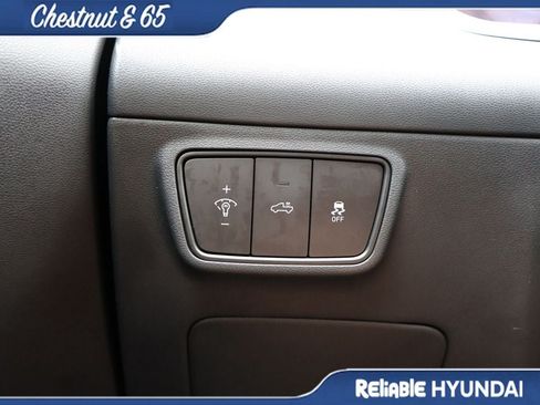 Used 2023 Hyundai Santa Cruz Limited AWD/4WD image 32