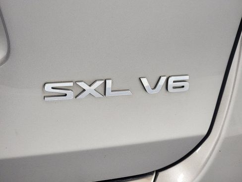Used 2016 Kia Sorento SX image 10