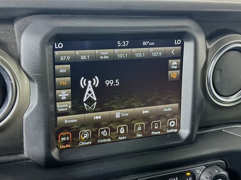 Used 2021 Jeep Wrangler Unlimited Sahara image 19