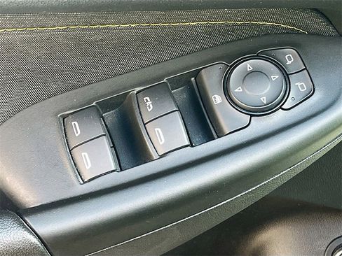 Used 2025 Chevrolet TrailBlazer ACTIV w/ Convenience Package image 17