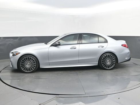 Used 2023 Mercedes-Benz C 300 Sedan image 2