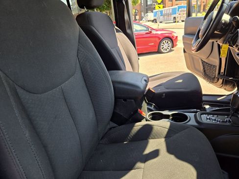 Used 2015 Jeep Wrangler Unlimited Sport w/ Quick Order Package 24S image 23