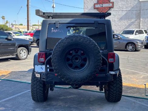 Used 2013 Jeep Wrangler Unlimited Rubicon w/ Connectivity Group AWD/4WD image 4