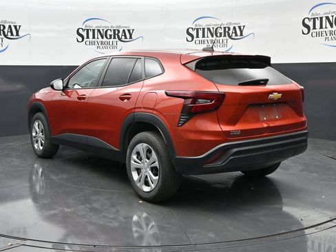 Certified 2024 Chevrolet Trax LS w/ Driver Confidence Package FWD image 5