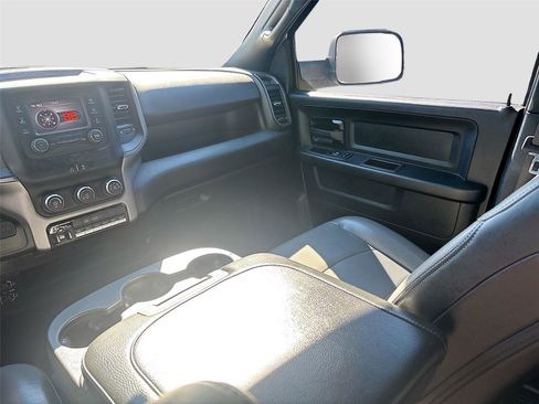 Used 2022 RAM 2500 Tradesman w/ Chrome Appearance Group image 26