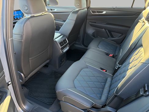 New 2026 Volkswagen Atlas Cross Sport SEL Premium R-Line image 25