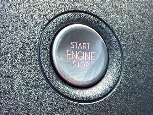 Used 2023 Volkswagen ID.4 Pro S image 37