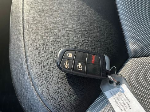 Used 2025 RAM ProMaster 2500 w/ Convenience Group image 13