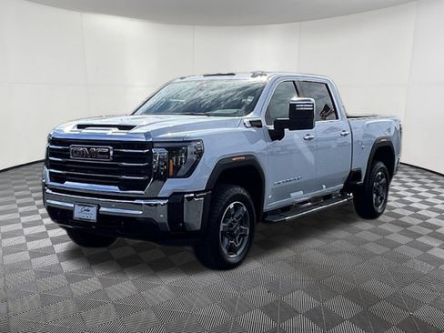 New 2026 GMC Sierra 2500 SLT w/ SLT Premium Package AWD/4WD image 3