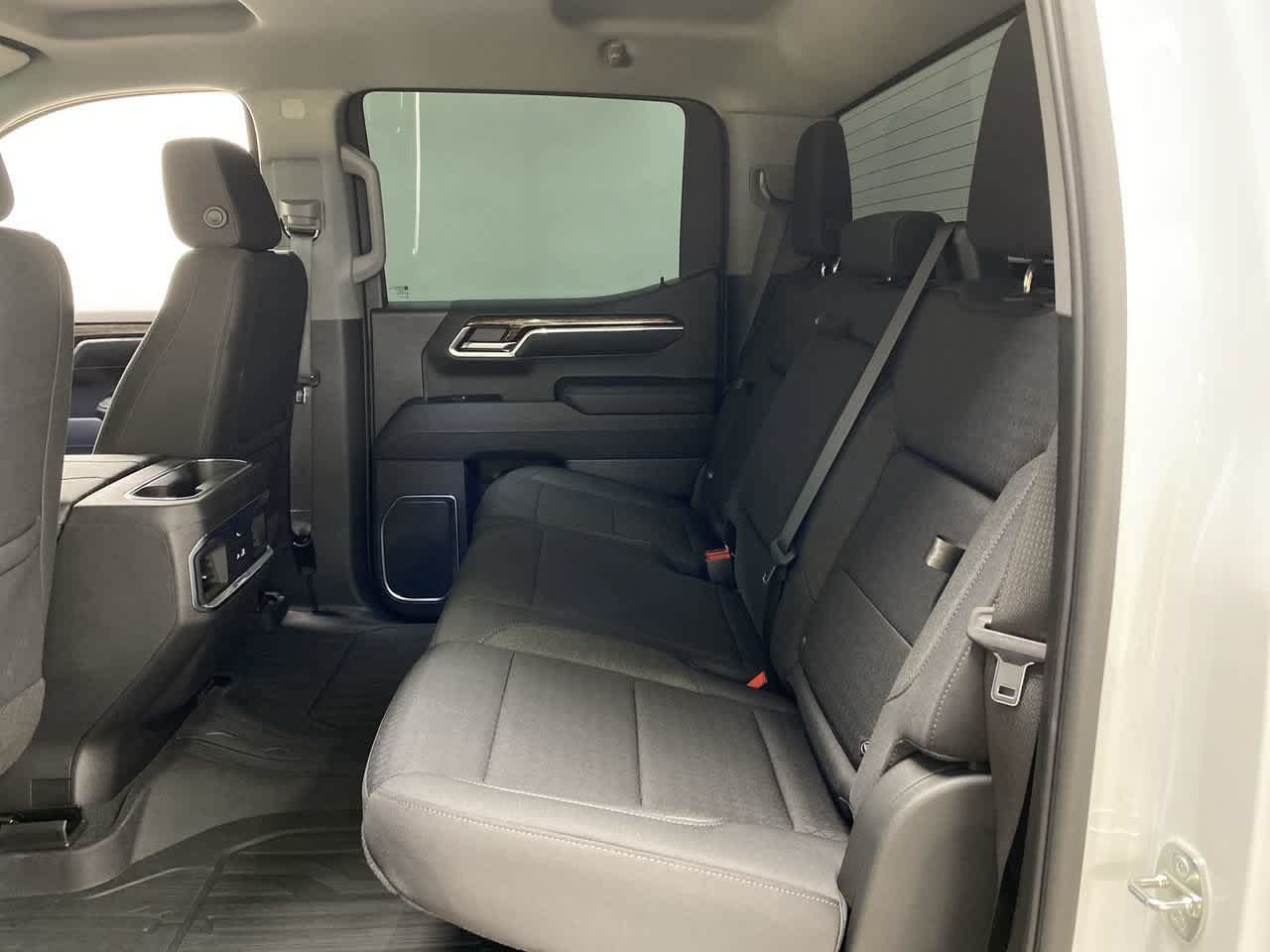 Used 2023 GMC Sierra 1500 Elevation w/ X31 Off-Road Package AWD/4WD image 17