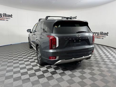 Used 2022 Hyundai Palisade Calligraphy w/ Winter Package image 11