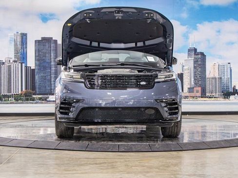 Used 2026 Land Rover Range Rover Velar Dynamic SE image 4