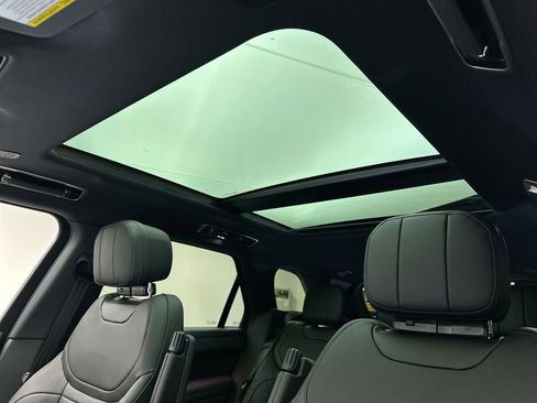 Used 2025 Land Rover Range Rover Sport Dynamic SE image 9