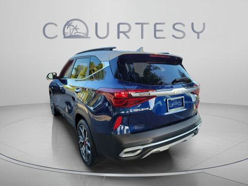 Certified 2023 Kia Seltos SX AWD/4WD image 2