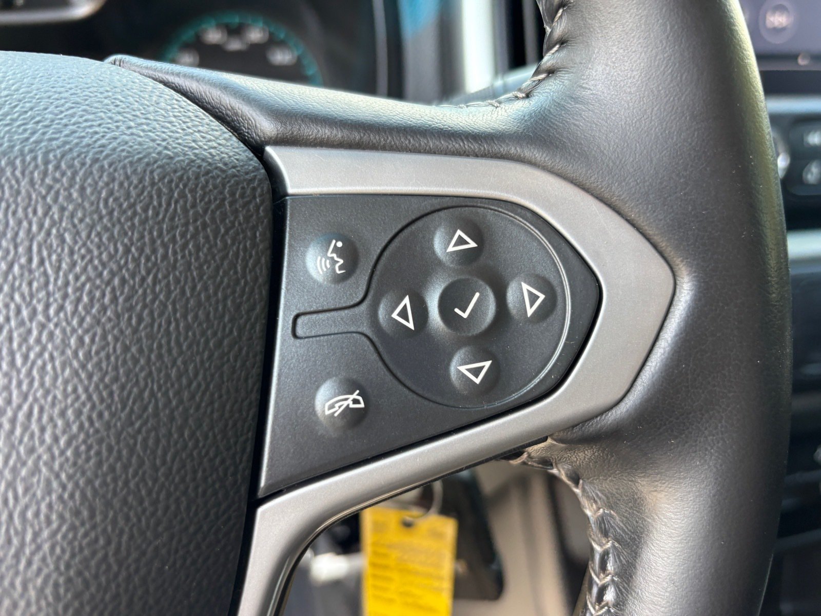 Used 2022 Chevrolet Colorado LT RWD image 23