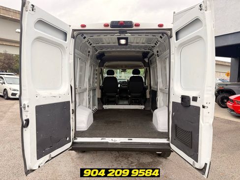 Used 2021 RAM ProMaster 2500 w/ Convenience Group FWD image 31