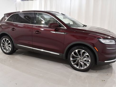 Used 2022 Lincoln Nautilus Reserve w/ Equipment Group 201A AWD/4WD image 5