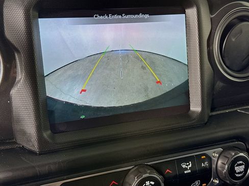 Used 2022 Jeep Wrangler Unlimited Sport AWD/4WD image 15