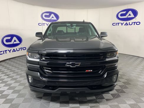 Used 2017 Chevrolet Silverado 1500 LTZ Z71 w/ Midnight Edition AWD/4WD image 7