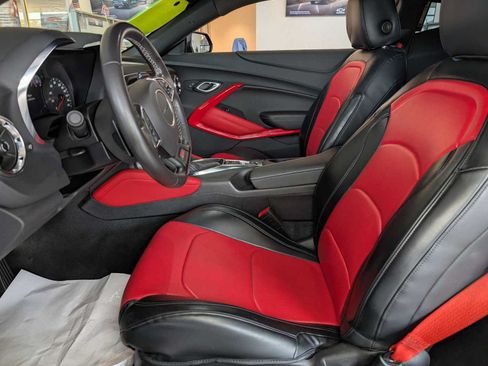 Used 2023 Chevrolet Camaro SS RWD image 4