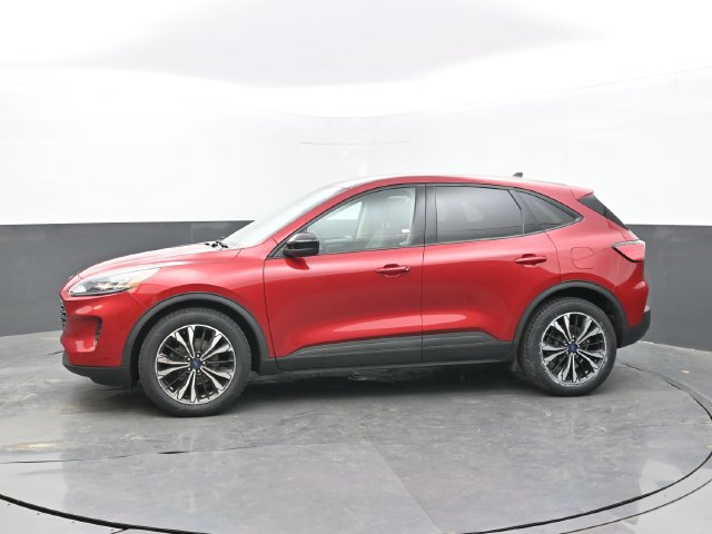 Used 2022 Ford Escape SE w/ SE Sport Appearance Package FWD image 2