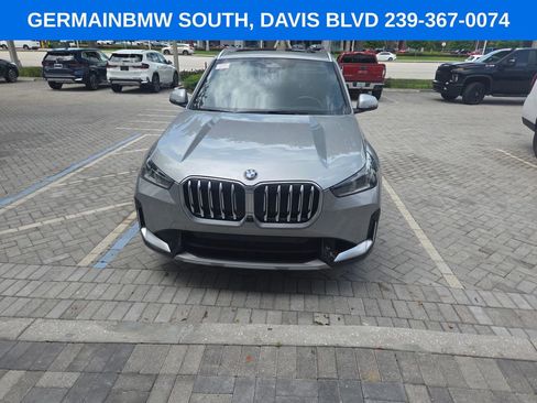Used 2023 BMW X1 xDrive28i w/ Premium Package AWD/4WD image 4