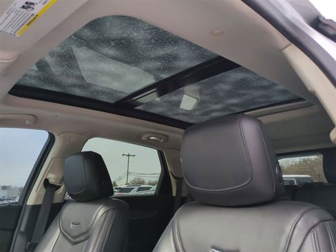 Used 2019 Cadillac XT5 Premium Luxury image 19