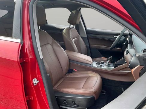 Used 2019 Alfa Romeo Stelvio Ti image 25